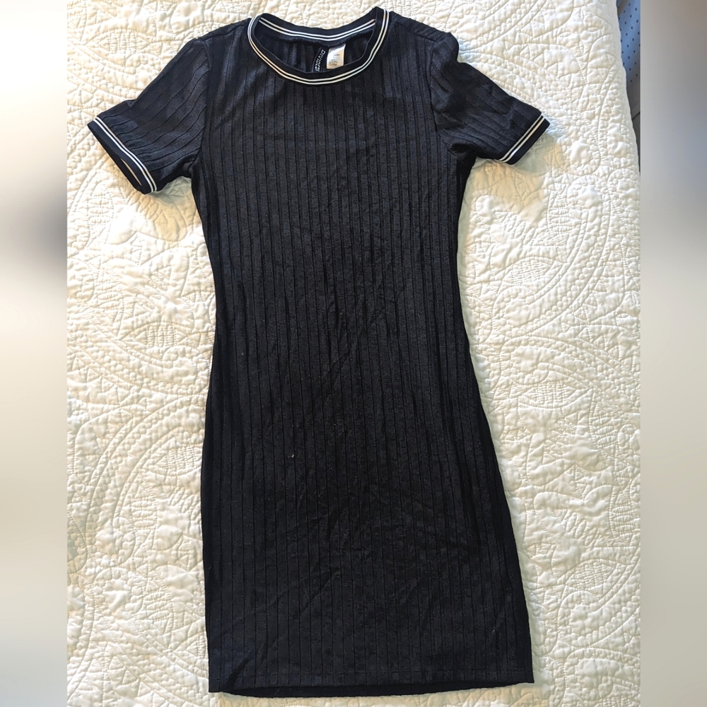 H&M Black Ribbed T-Shirt Dress | Size 6